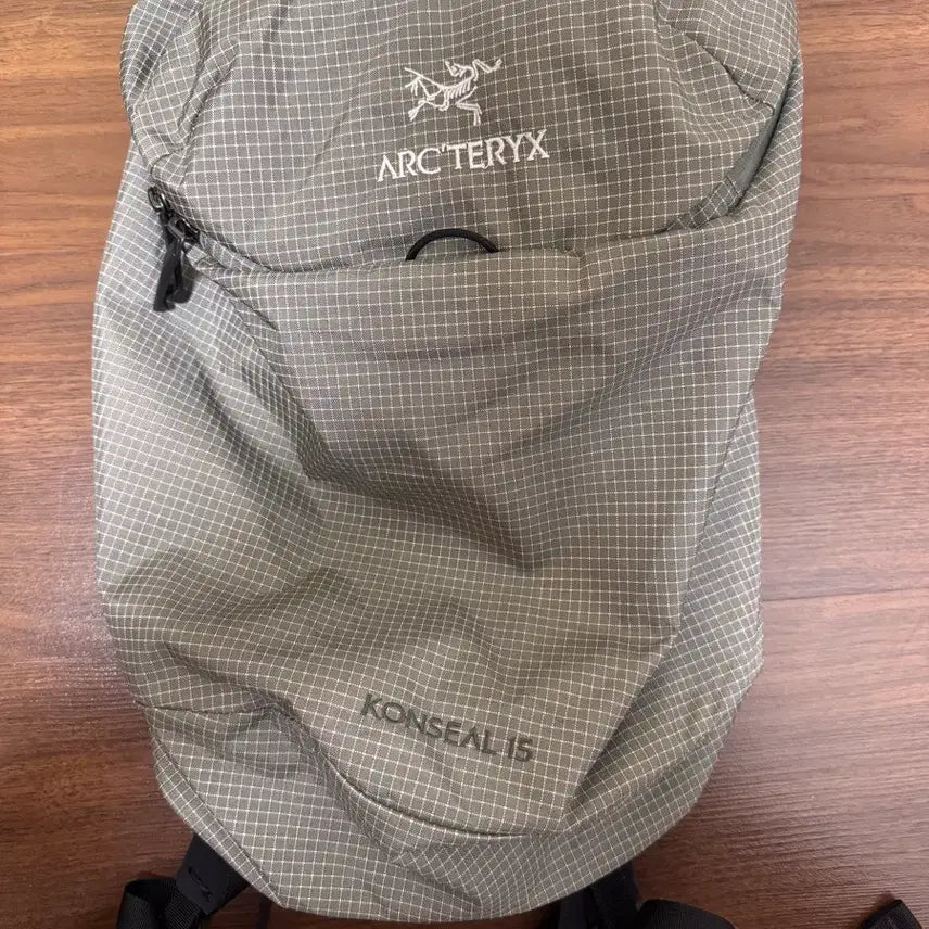 [BUNJANG] Arc'teryx Konseal 15 Foliage Backpack / 아크테릭스 컨실 15 포리지 백팩
