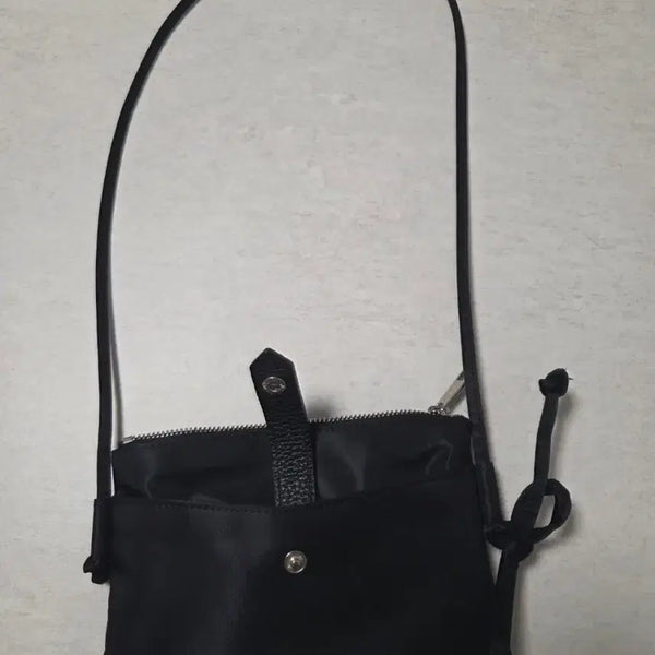 [BUNJANG] Bonggeut Maki Bag Black / 봉긋마키백