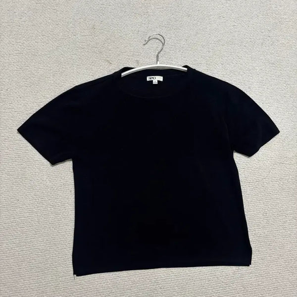 [BUNJANG] SPAO Black Round Knit T-Shirt / 스파오 검정 라운드 니트티셔츠