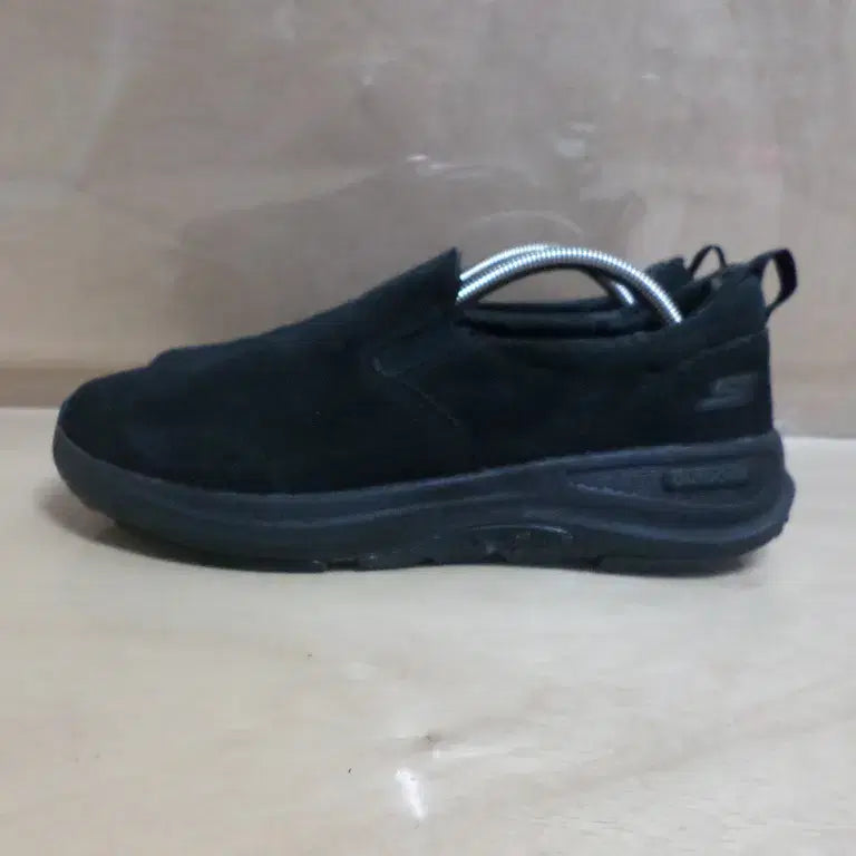 [BUNJANG] Skechers Go Walk Goodyear Black Suede Sneakers / 후루룩구제3 270 스케쳐스 고워크 굿이어 블랙 스웨이드 운동화 260731