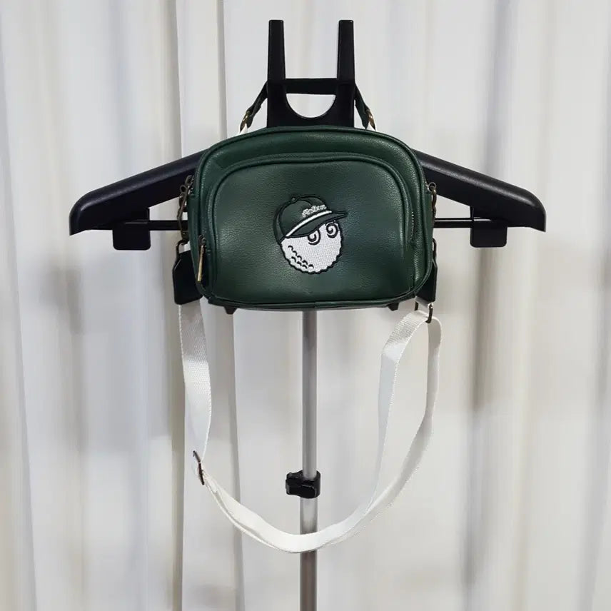 [BUNJANG] Malbon Golf Color Crossbody Bag Ball Bag Pouch Bag Green / 21년 말본 골프 컬러 크로스백 볼백 파우치백 그린 오일장