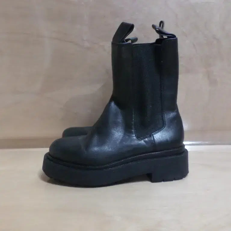 [BUNJANG] H&M Black Walker Boots / 후루룩구제3 225 에이치엔엠 h&m 워커 부츠 블랙 260731