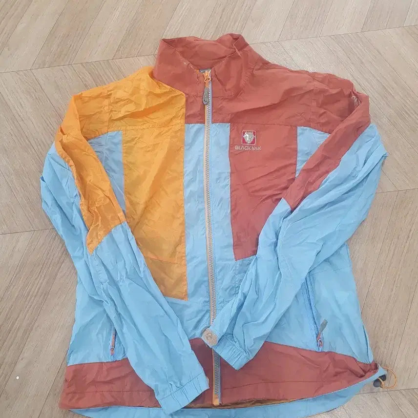 [BUNJANG] Black Yak Women's Windbreaker Jacket / 블랙야크 바람막이 여자 점퍼