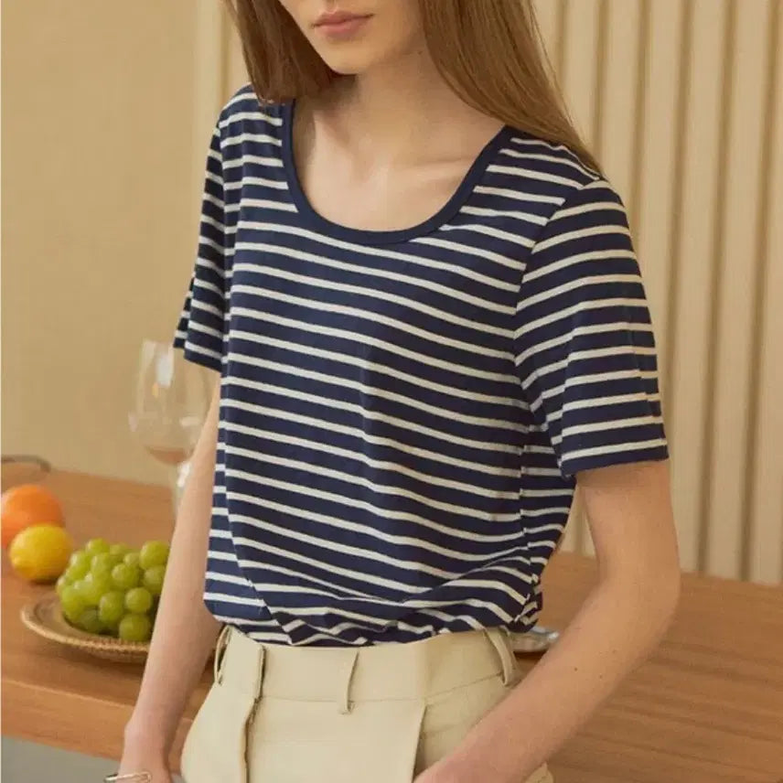 [BUNJANG] SIAJU 5063 U-Neck Striped Short-Sleeve T-Shirt / 시야쥬 5063 유넥 반팔 스트라이프 티셔츠