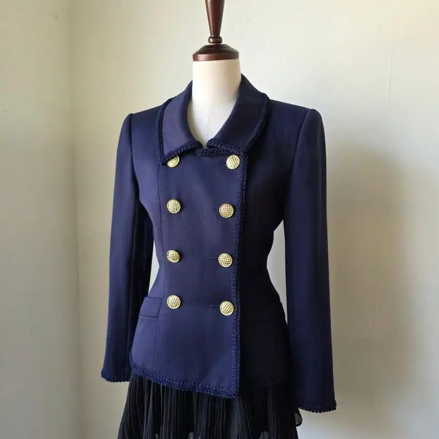 [BUNJANG] Ginza Maggy 100% Wool High-End Gold Button Double Jacket / Ginza Maggy 긴자마기 울 100% 하이엔드 금장 더블 자켓