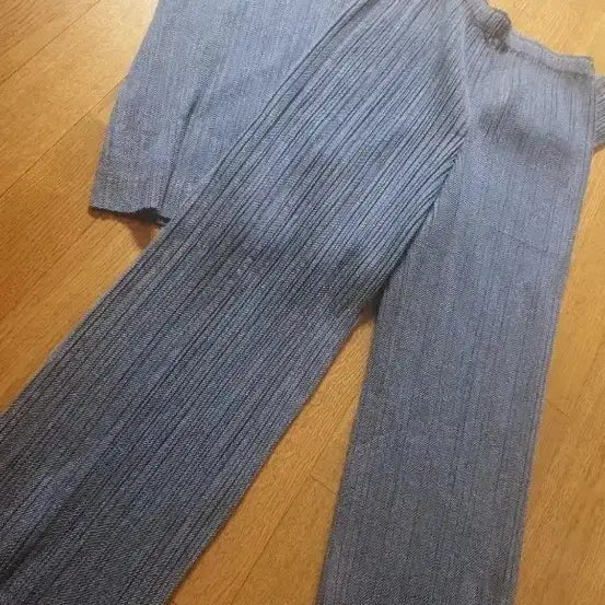 [BUNJANG] Pleats Please Denim Pants / 플리츠플리즈 데님 팬츠 25년도