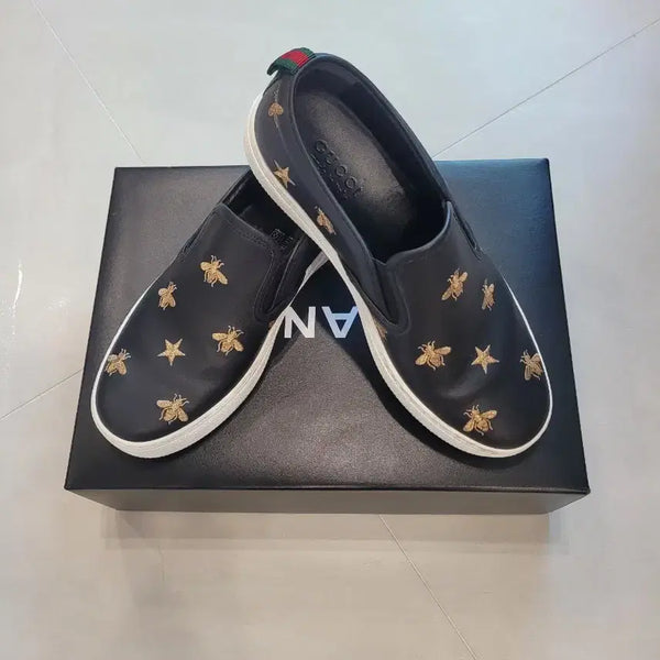 [BUNJANG] Gucci Men's Bee & Star Embroidered Slip-On Shoes / 구찌 꿀벌 별 슬립온 남성