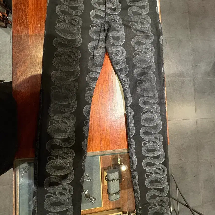 [BUNJANG] Hysteric Glamour Snake Jeans Black XL (Altered) / 히스테릭 글래머 스네이크진 블랙XL(수선제품)
