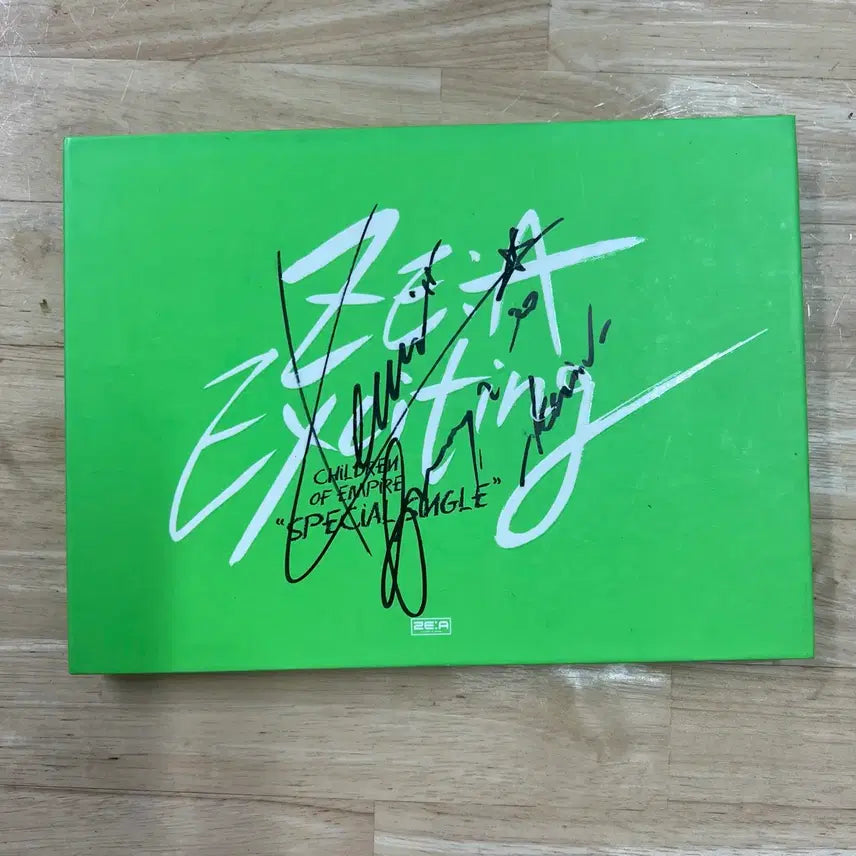 [BUNJANG] ZE:A Kevin Watch Out Autographed Album / 제국의아이들 케빈 watch out 친필싸인앨범