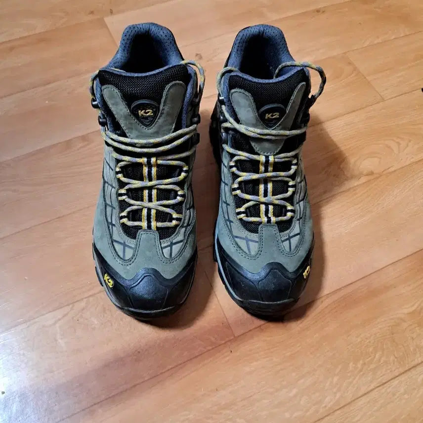 [BUNJANG] K2 Gore-Tex Men's Hiking Boots Size 260 / k2 고어텍스 남자 등산화 260 팝니다.
