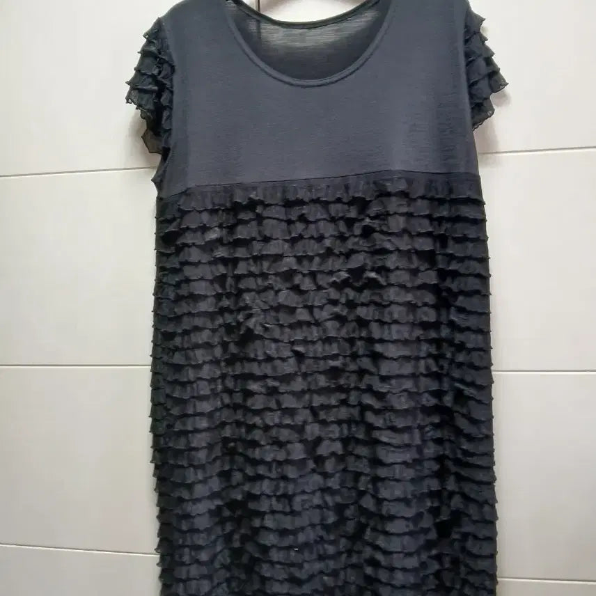 [BUNJANG] Black Frill Dress (Size 55-66) / 블랙 프릴 원피스넉넉55~66