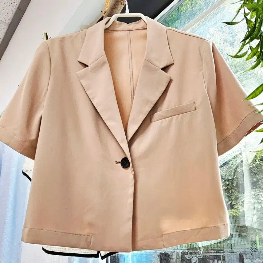[BUNJANG] GU Beige Short Sleeve Cropped Jacket / [새상품]GU 베이지 반팔 자켓(66)