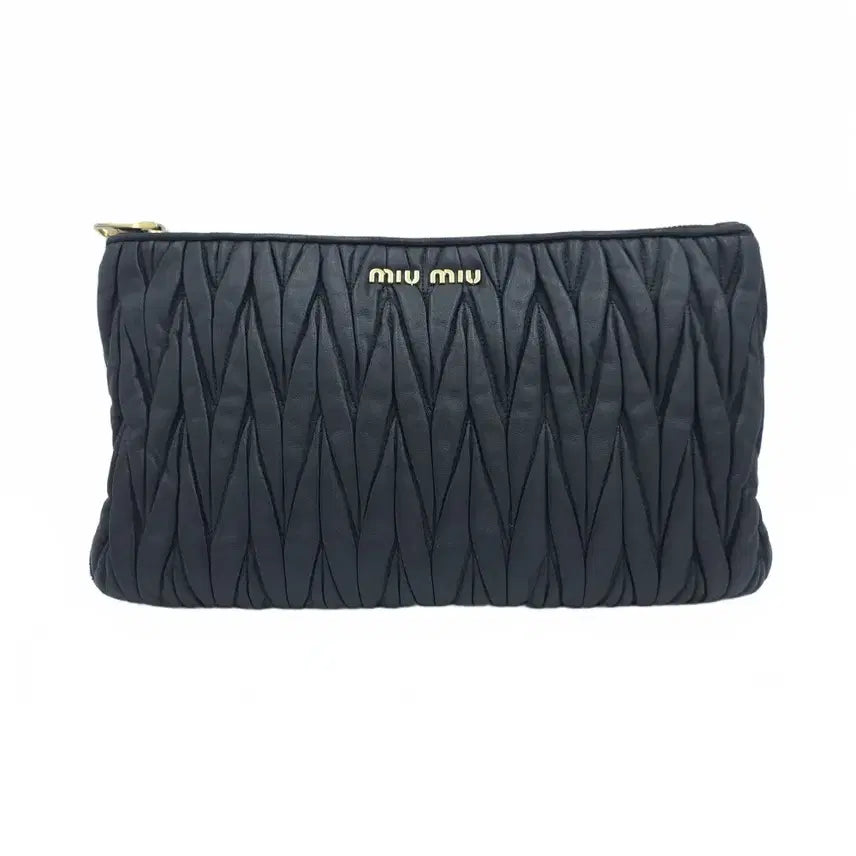 [BUNJANG] Miu Miu Matelassé Nappa Leather Clutch Bag / 미우미우 마틀라세 나파 레더 클러치백 퀼팅