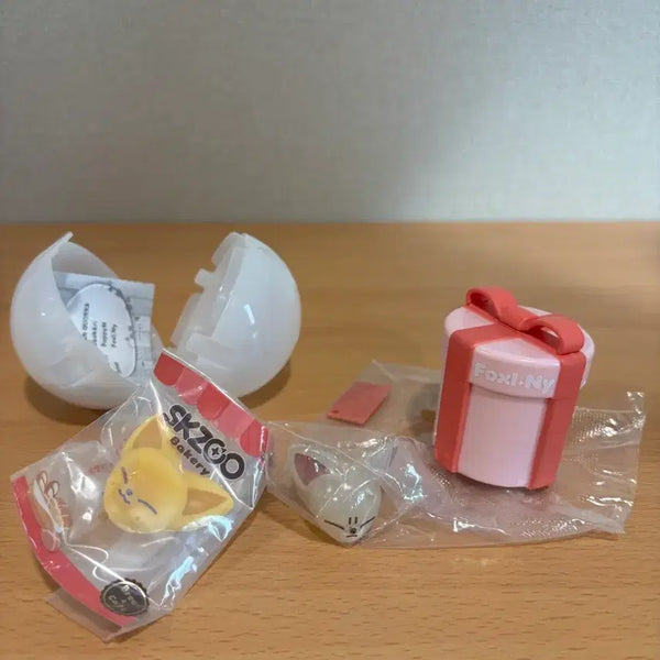 [BUNJANG] Stray Kids Japan Bakery Foxiny Gacha & Ring Set / 스트레이키즈 일본 베이커리 빵 가챠&반지 폭시니 세트 판매