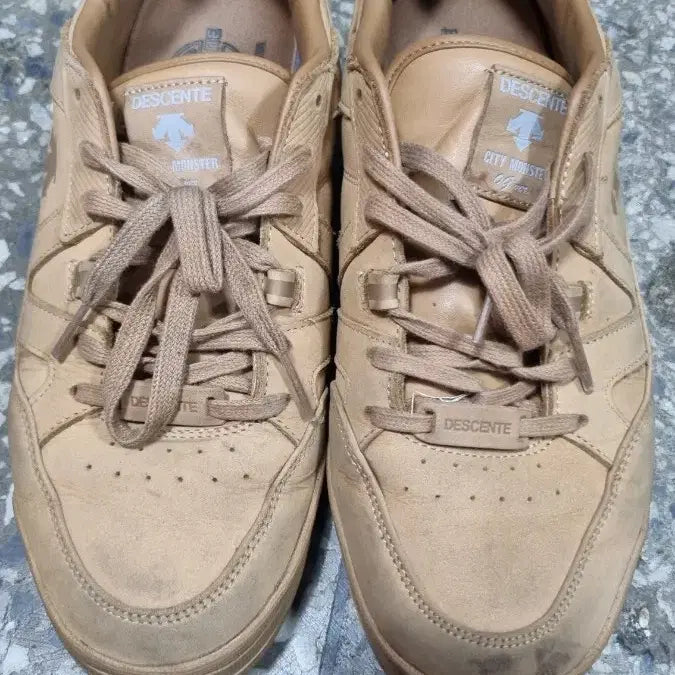[BUNJANG] Descente Urban Monster Leather Sneakers / 데상트 어반 몬스타 가죽 운동화