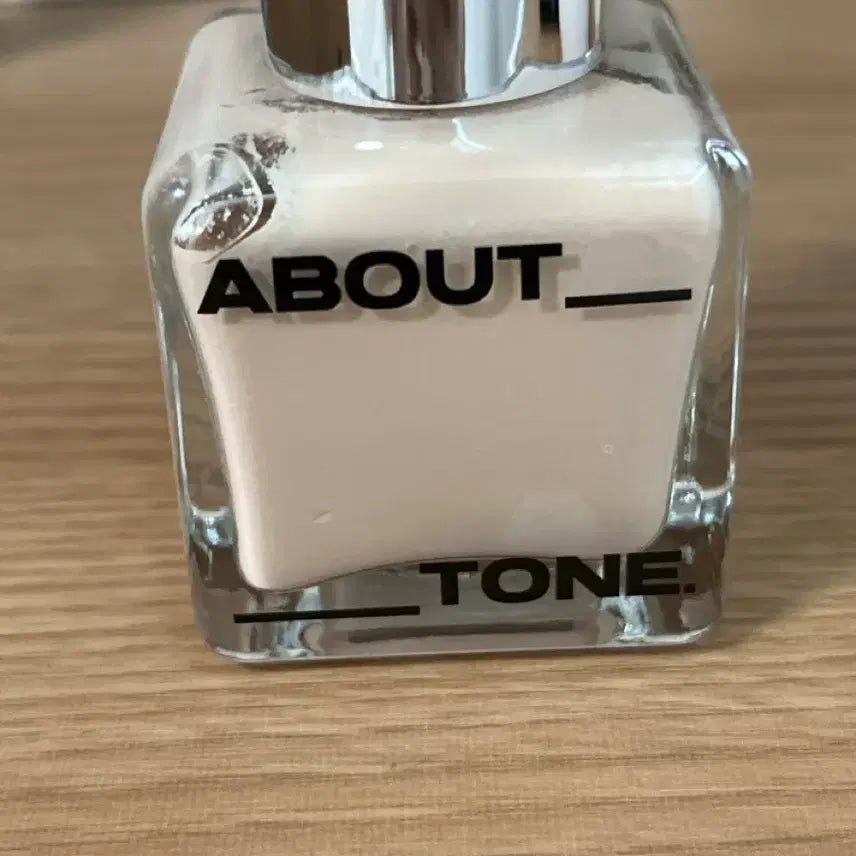 [BUNJANG] About Tone Foundation (21 Cool Light) / 어바웃톤 파운데이션 팔아요!!(새거아님)