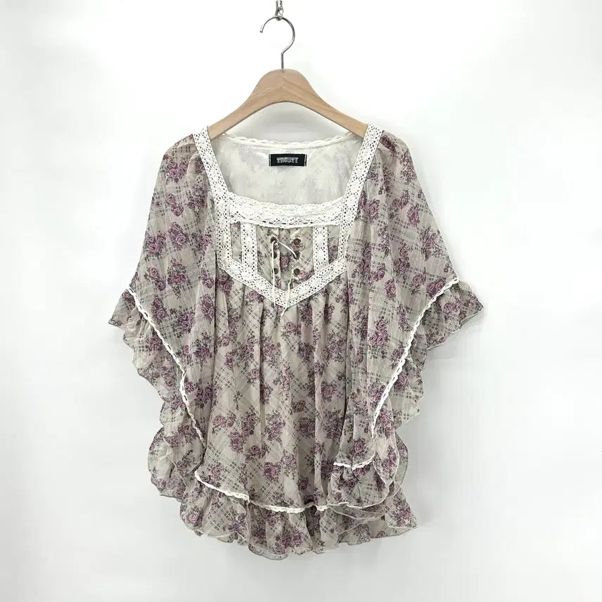 [BUNJANG] TRUSTY Mori Girl Flower Cape Blouse / [JPN] TRUSTY 모리걸 플라워 케이프 블라우스