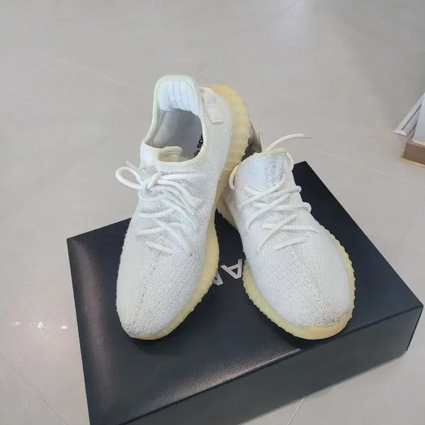[BUNJANG] Adidas Yeezy Boost Sneakers / 아디다스 YEEZY BOOST