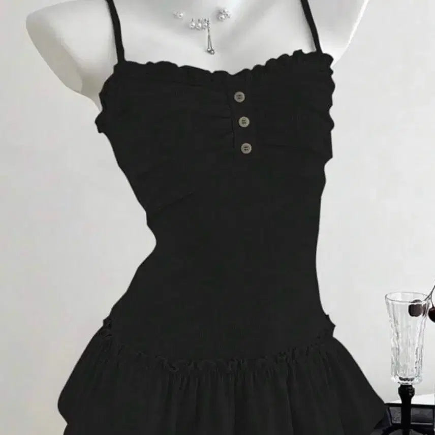[BUNJANG] Black Frill Casual Camisole Top / 블랙 프릴 캐주얼 캐미솔 탑