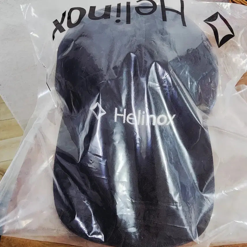 [BUNJANG] Helinox Black Logo Cap Hat / [미개봉새상품] 헬리녹스 모자