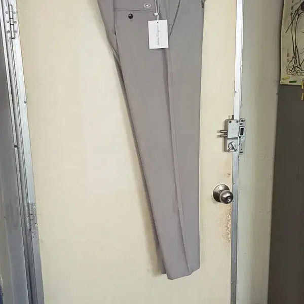 [BUNJANG] Salvatore Ferragamo Men's Summer Trousers Size 40 / 살바토레파라카모새옷남성여름바지40싸이즈