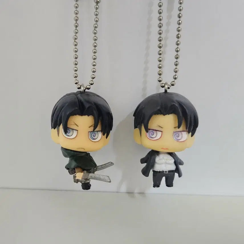[BUNJANG] Attack on Titan Chimi Korokore Keychain & Levi Figure Bundle / 2개 일괄) 진격의거인 치미 카라코레 키링/ 리바이 피규어 2개