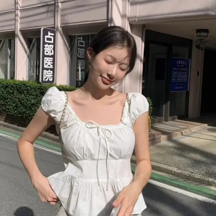 [BUNJANG] Lily Cots Peony Blouse Ivory / 새상품:바배 릴리코츠 피오니 블라우스 아이보리