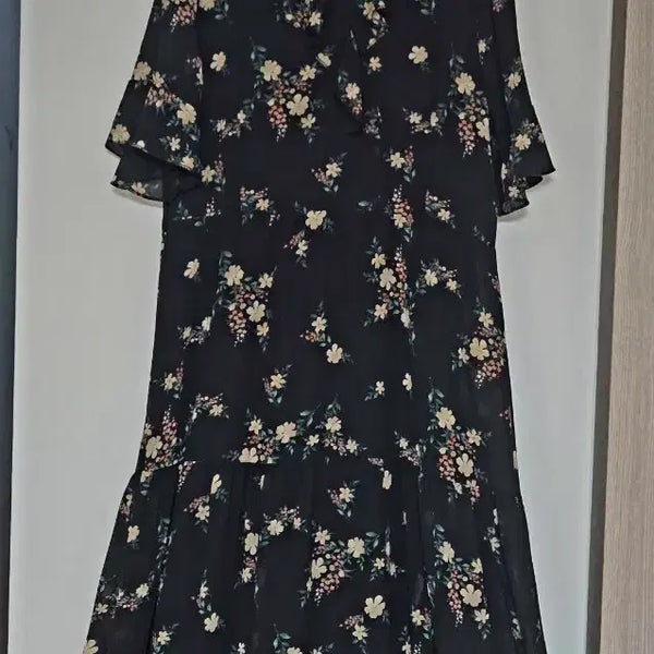 [BUNJANG] Flower Chiffon Maxi Dress / 95)플라워 블랙 쉬폰 원피스 95사이즈