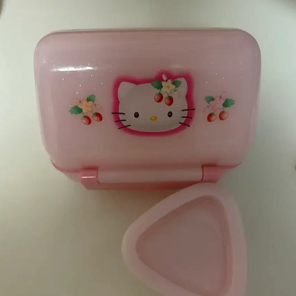 [BUNJANG] Vintage Hello Kitty Strawberry Lunch Box Container / 고전 딸기 도시락통 보관함