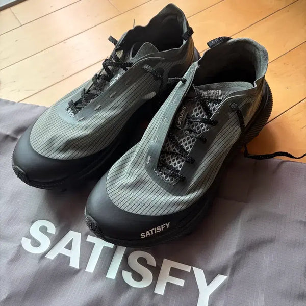[BUNJANG] Satispy The Rocker Size 240 Running Shoes / 새티스파이 The Rocker 240사이즈