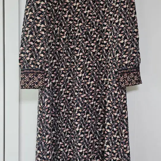 [BUNJANG] Thursday Island Floral Pattern Chiffon Long Dress / 써스데이아일랜드 쉬폰 원피스