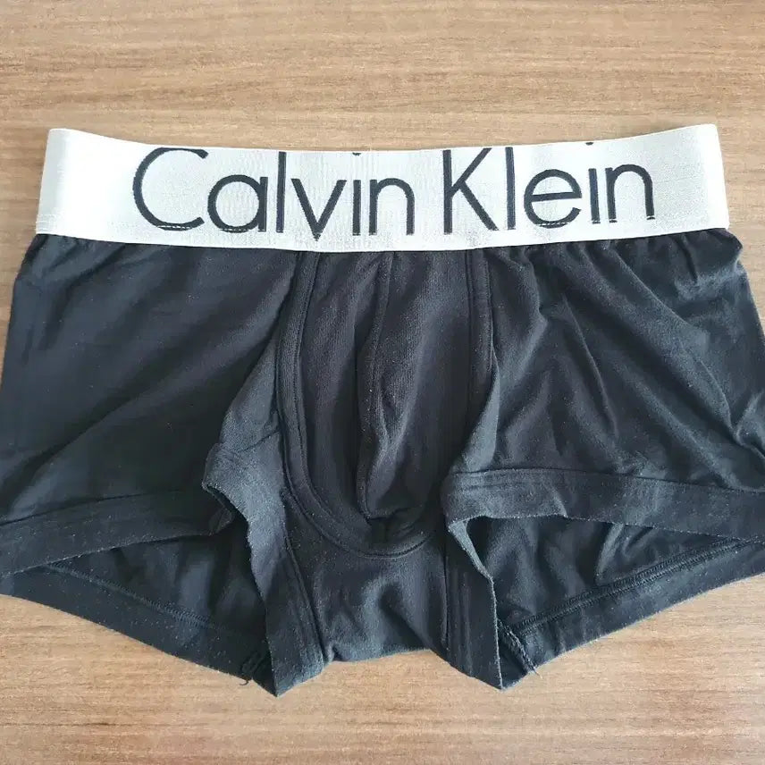 [BUNJANG] Calvin Klein Steel Band Low Rise Trunks (Size S) / 캘빈클라인 ck 스틸밴드  드로즈  판매