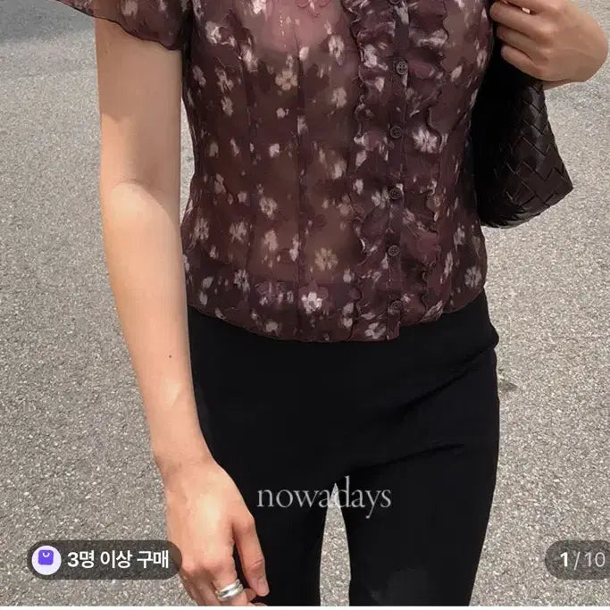 [BUNJANG] Founders Rietti Floral Chiffon Blouse - Summer Short Sleeve V-Neck Ruffle / founders 파운더스 리에티 플로럴 쉬폰 블라우스 썸머 반팔 브이넥 러플