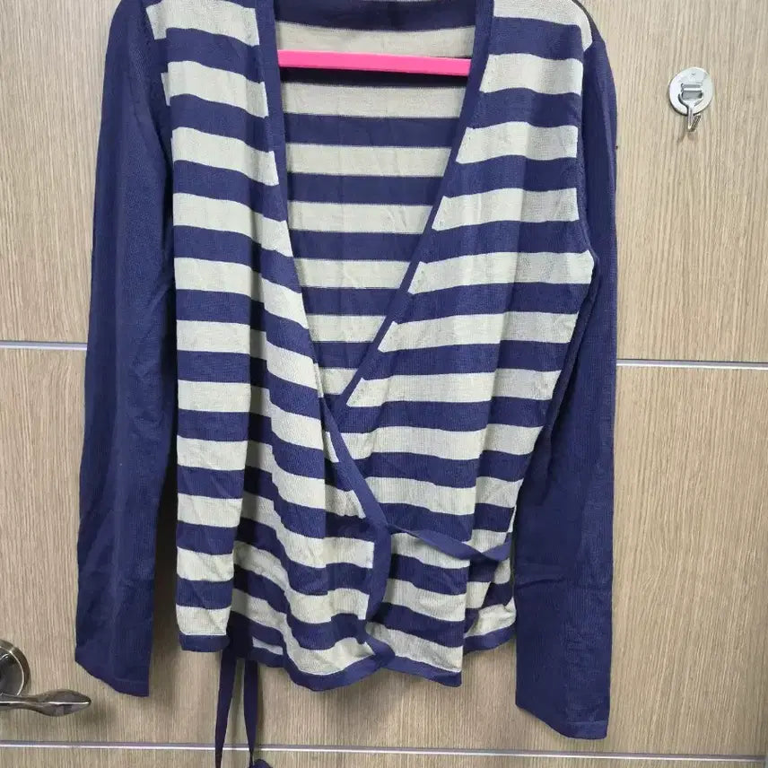 [BUNJANG] Escada 100% Wool Wrap Cardigan - Size L / 에스카다 모100 랩 가디건 L