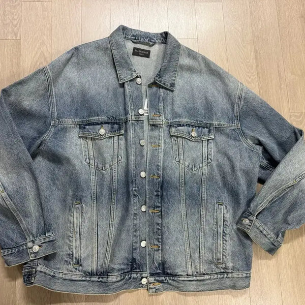 [BUNJANG] Balenciaga Gapper Denim Jacket Blue Medium Wash Size 3 / [3] 발렌시아가 개퍼 중청 데님 자켓
