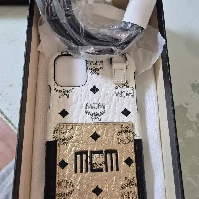 [BUNJANG] MCM Visetos iPhone 11 Pro Max Case / 엠씨엠 비세토스 아이폰 11 PRO MAX케이스
