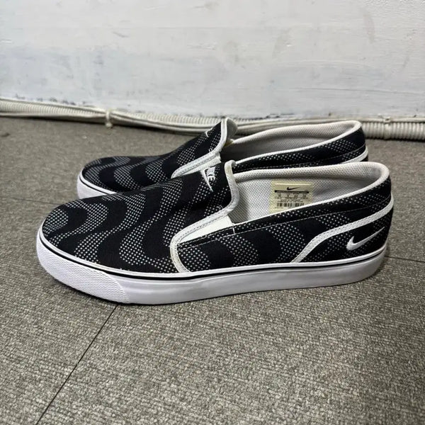 [BUNJANG] Nike Toki Slip Shoes / (280)나이키 토키슬립