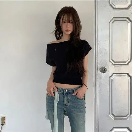 [BUNJANG] Mute Off-Shoulder Knit Top (Midnight Navy) / Mute Off-Shoulder Knit (Midnight Navy)