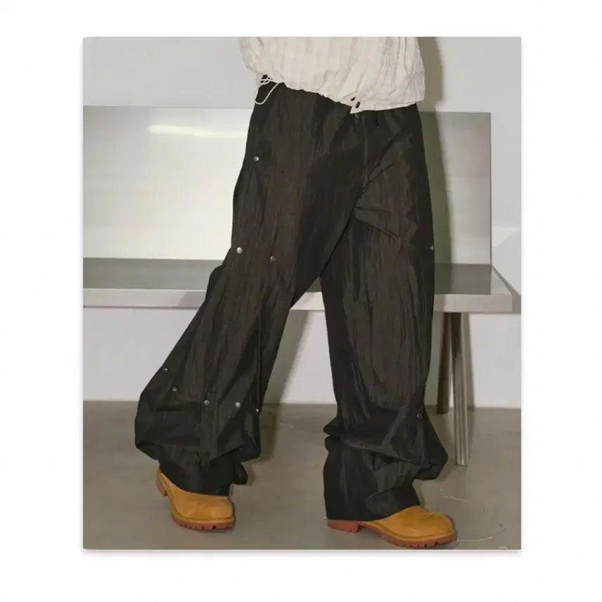 [BUNJANG] Travel C.N. Side Snap Black Pants (Size S) / S사이즈 택포) 트래블 씨엔 사이드 스냅 블랙 팬츠