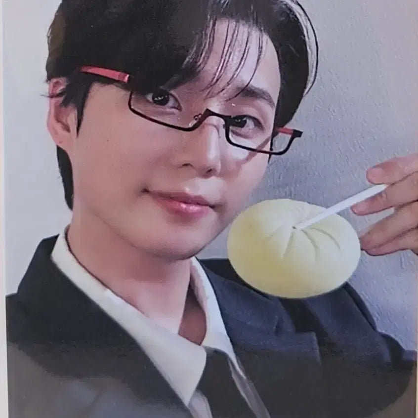 [BUNJANG] DAY6 Young K Musinsa Mandu Photocard / 데이식스 영케이 무신사 만두 포카