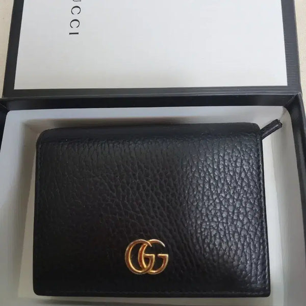 [BUNJANG] Gucci Bi-fold Wallet Black Leather Gold Logo / 구찌 지갑