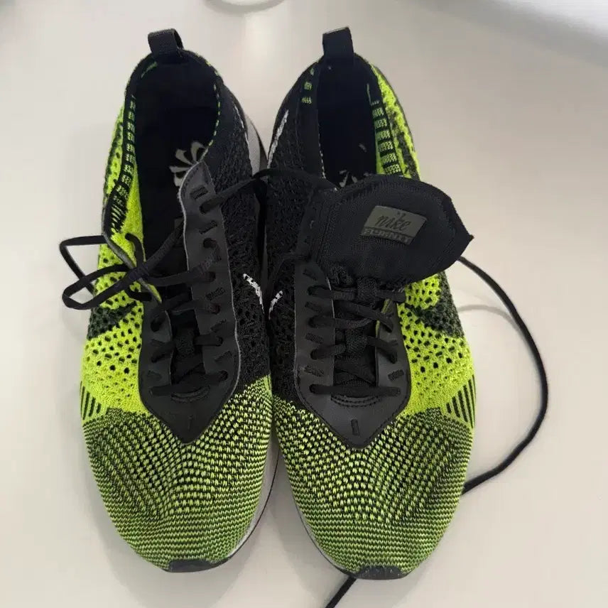 [BUNJANG] Nike Air Max Flyknit (24cm) Sneakers / 나이키 에어맥스 플라이니트 240 사이즈