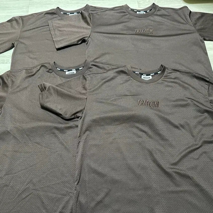 [BUNJANG] Freedom Sportswear 2-Piece Bundle T-shirt Set / 프리덤 운동복 2개 일괄 저렴히 판매합니다