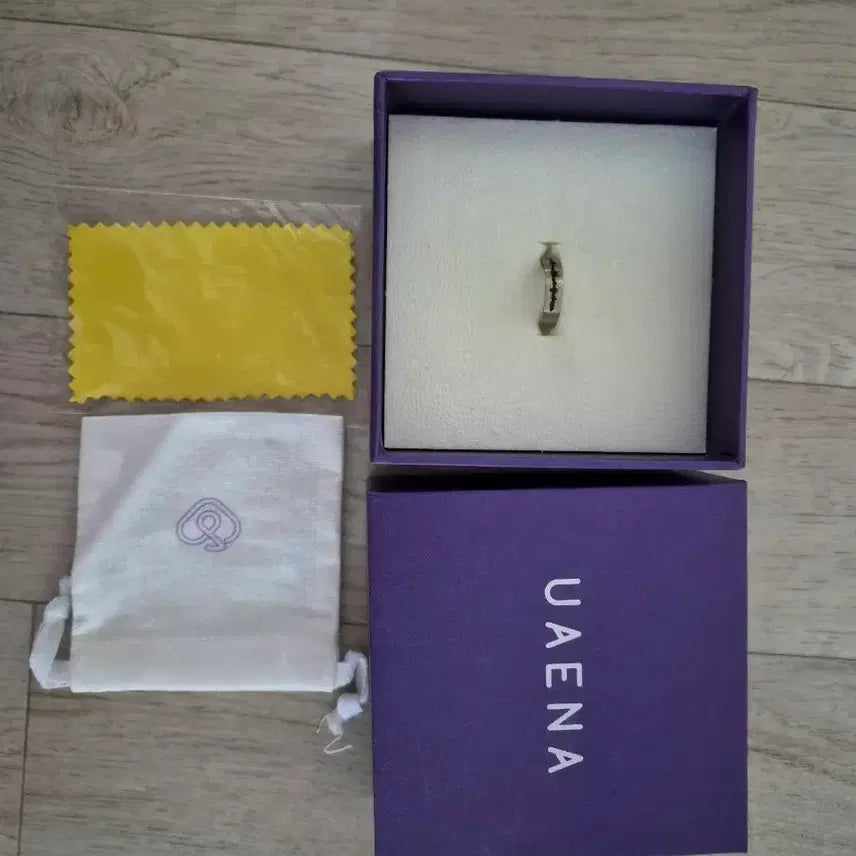 [BUNJANG] IU "A Flower Bookmark" Ring / 아이유 음파반지