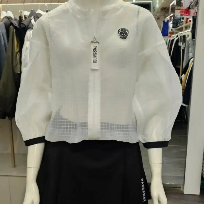 [BUNJANG] Fasadi Women's Summer Windbreaker Checkered Skull Logo / 파사디 여름 바람막이