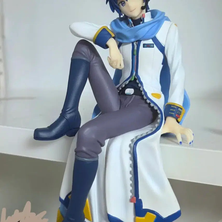 [BUNJANG] Vocaloid Kaito Noodle Stopper Figure / 보컬로이드 카이토 누들스토퍼 피규어