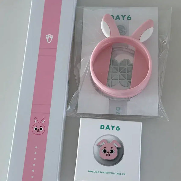 [BUNJANG] DAY6 Made Watch Custom 'Phil' Sealed Denimals Photocard / 데이식스 마데워치 커스텀 필 미개봉 데니멀즈