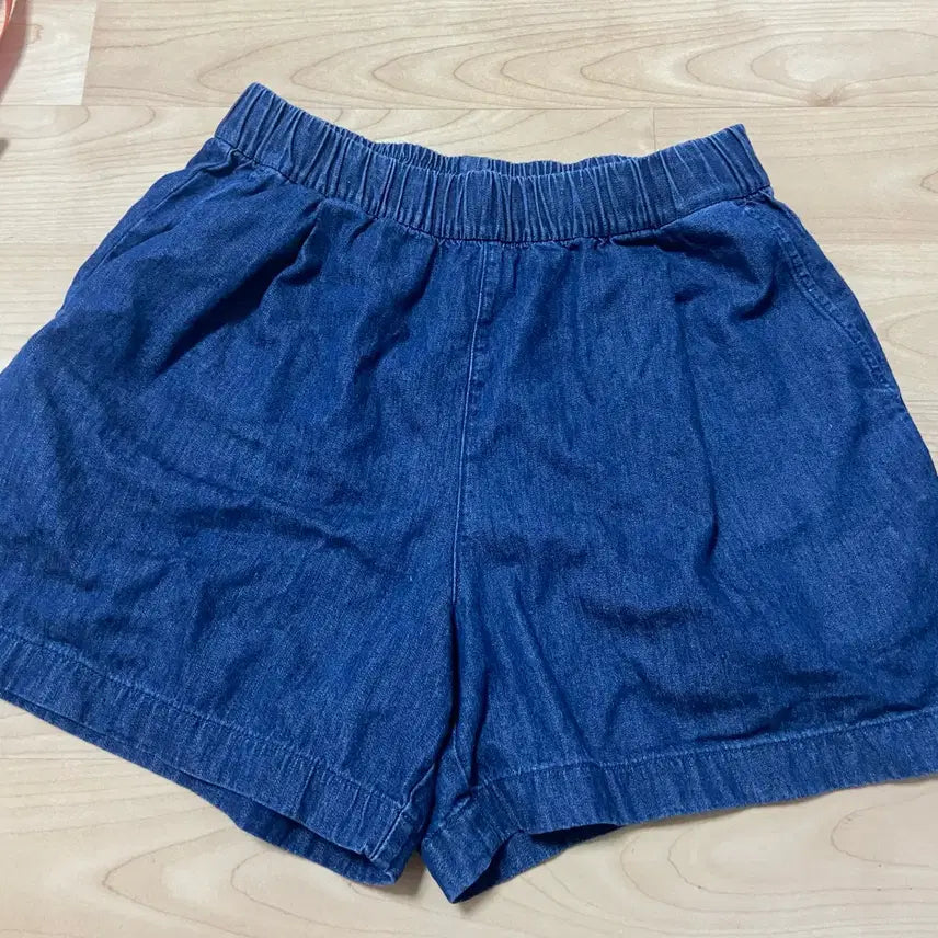 [BUNJANG] Uniqlo Blue Denim Short Pants Size S / 청 데님 숏팬츠 유니클로 반바지 s