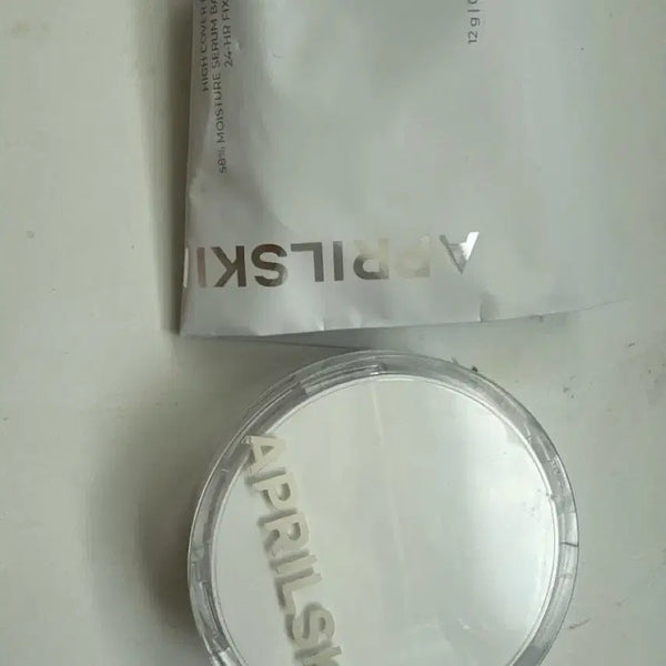 [BUNJANG] April Skin Magic Snow Cushion (Refill Included) / 에이프릴스킨 매직스노우 쿠션 팝니다