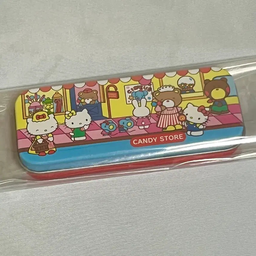 [BUNJANG] Vintage Kitty Mini Tin Case Storage / 고전 키티 미니 통 수납 보관함 틴케이스 미미 가족